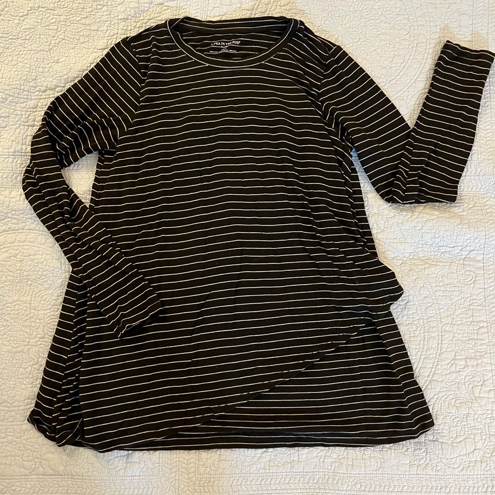 A Pea in the Pod Maternity Nursing Top